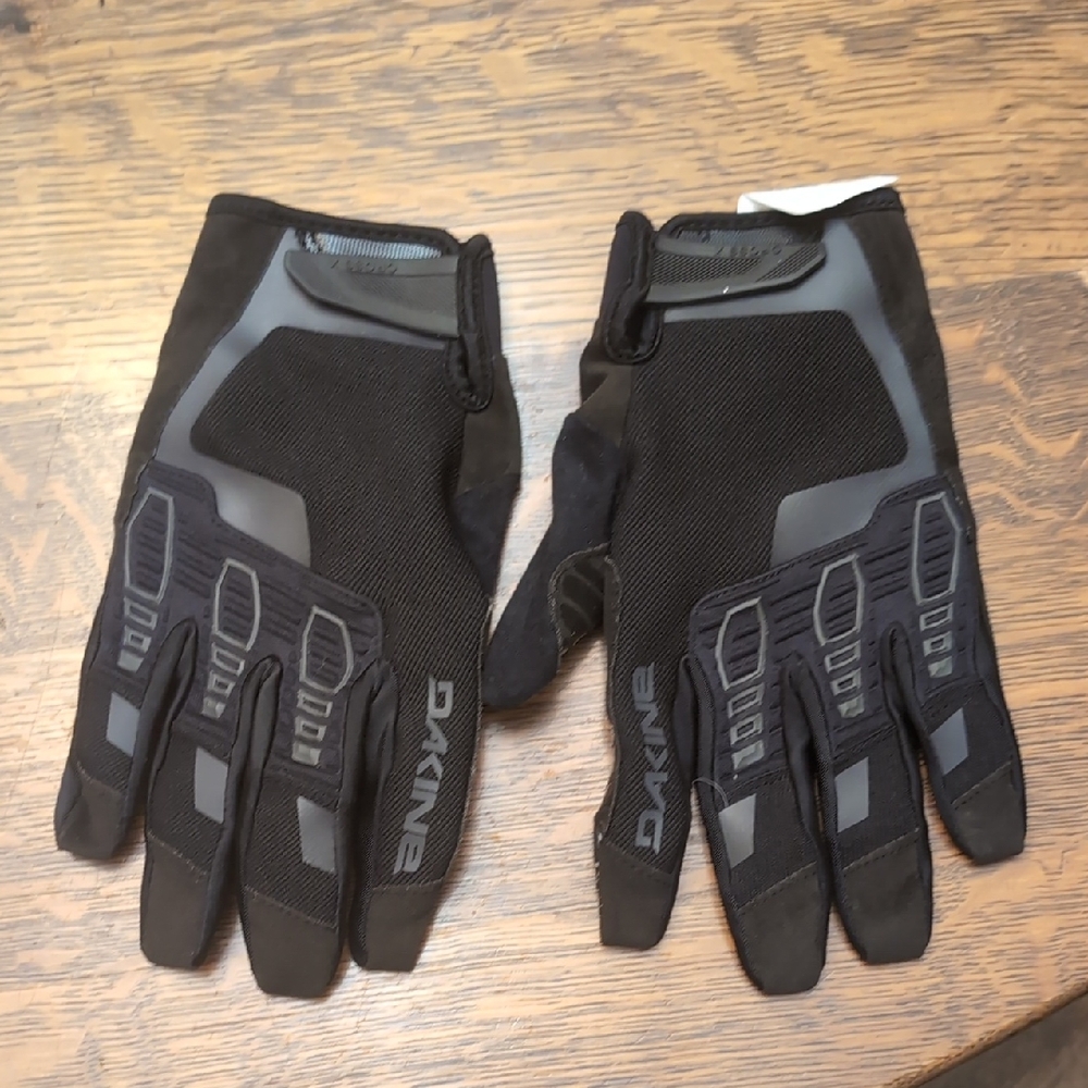 Dakine Gloves
